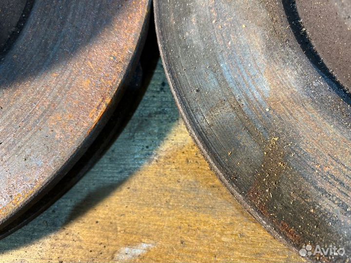 Диск тормозной передний Bmw 5 E60 N52B25 AF 2007