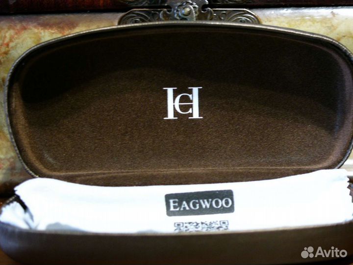 Футляры для очков