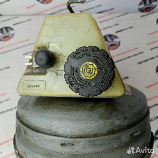 Вакуум тормозной Mercedes E-Class W210 M104