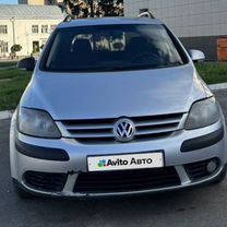 Volkswagen Golf Plus 1.6 MT, 2008, 375 000 км, с пробегом, цена 380 000 руб.