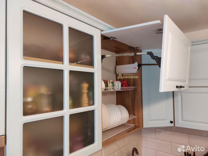 Кухонный гарнитур (фасады эмаль)