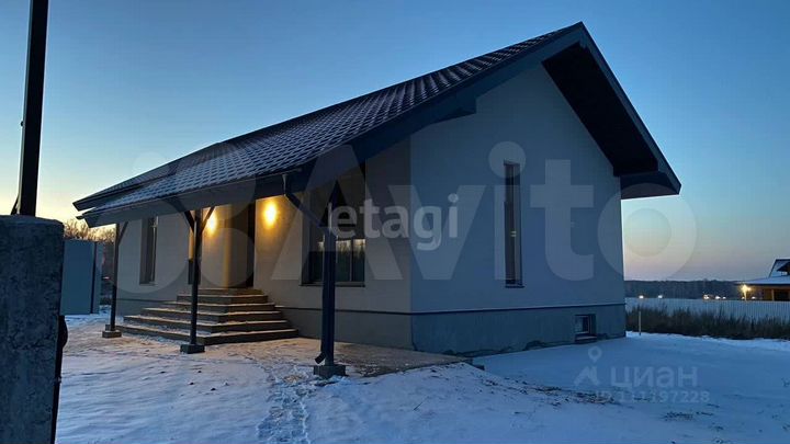 Дом 176,3 м² на участке 5 сот.