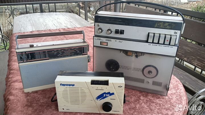 Магнитофон. Приемник. Радио времён СССР