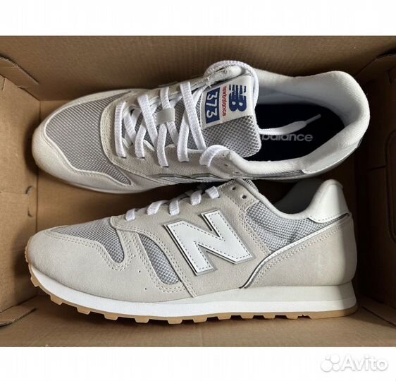 New Balance 373