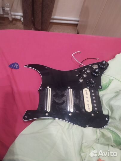 Пикгард stratocaster с хамбакерами
