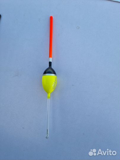 Кормушки, катушки, сигнализатор, поплавки