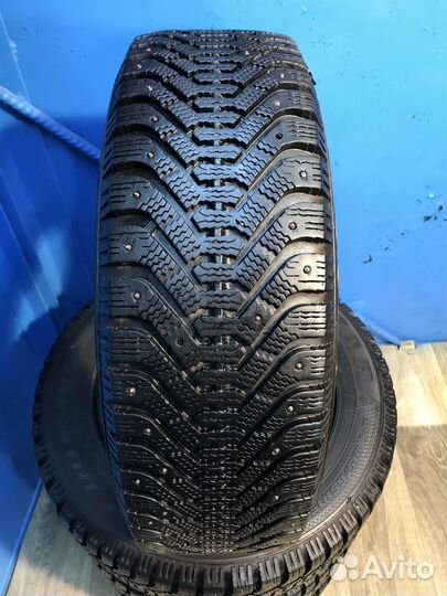 Goodyear UltraGrip 500 195/65 R15
