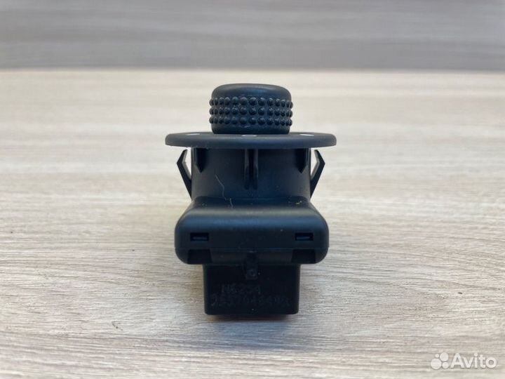 Блок регулировки зеркал LADA X-Ray