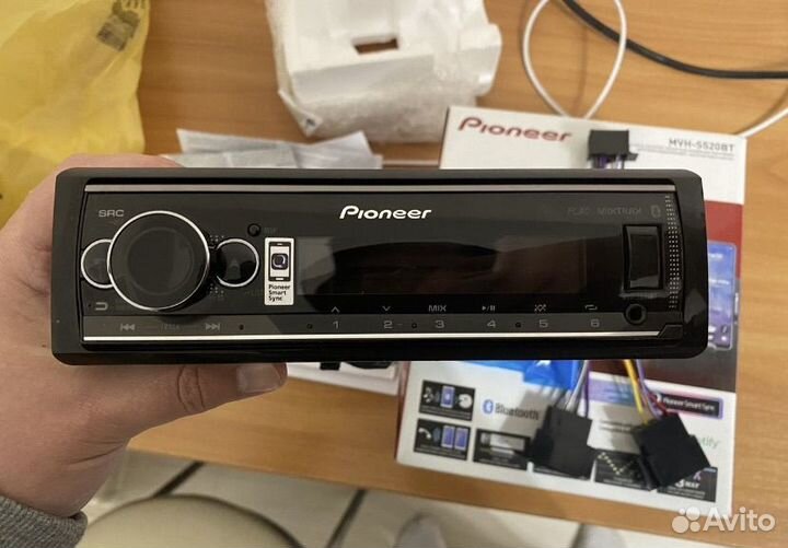 Pioneer MVH-S520BT