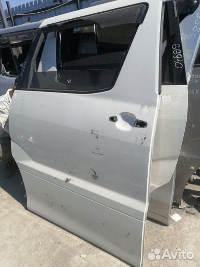 Дверь задняя правая Toyota Alphard ANH10
