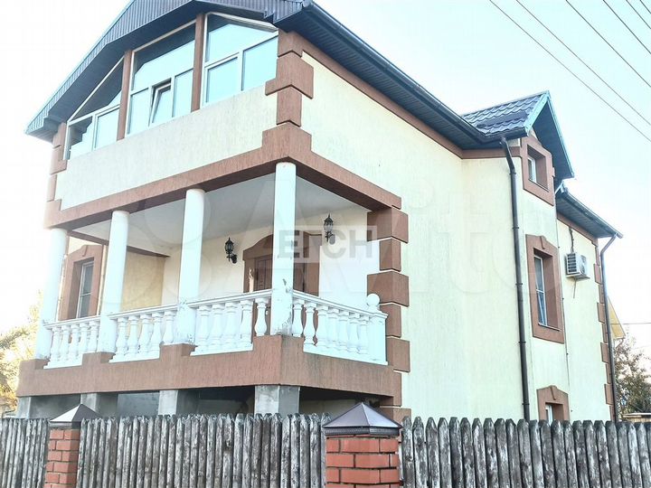 Дом 252 м² на участке 6,7 сот.