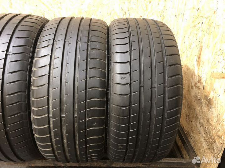 Triangle EffeXSport TH202 215/35 R19 85Y