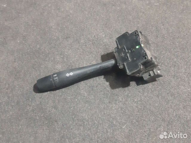 Переключатель поворотников Nissan Bluebird u14