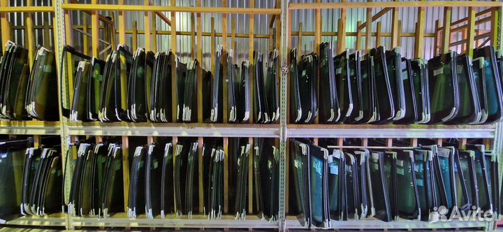 Лобовое стекло Honda Civic (VI) 3D Hbk / 2D Cpe