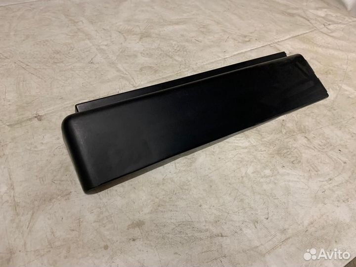 Крыло под спальником Volvo FH 12