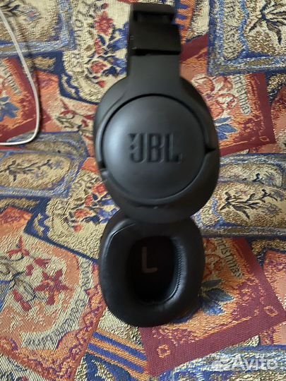 Беспроводные наушники jbl