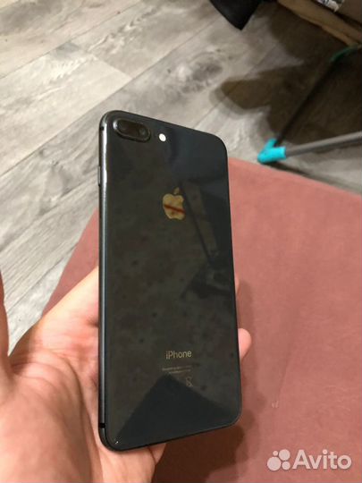 iPhone 8 Plus, 64 ГБ