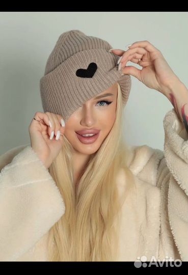 Шапка женская вязаная