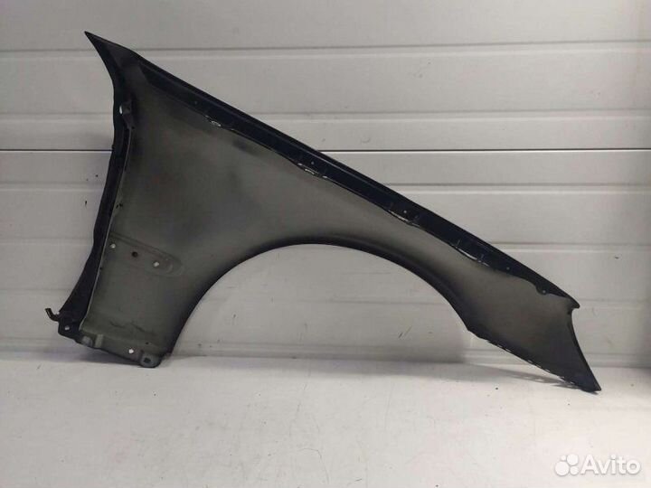 Крыло Mercedes С W203