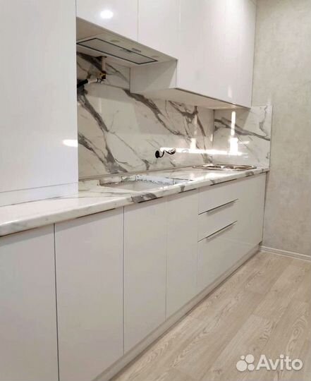 Кухня на заказ в современном стиле