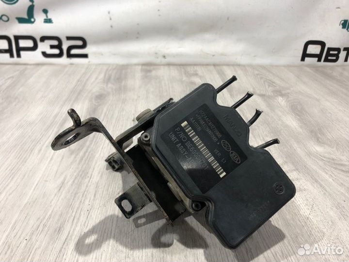 Блок abs Hyundai Solaris седан G4FA 2014