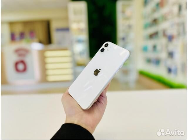 iPhone 11, 64 ГБ