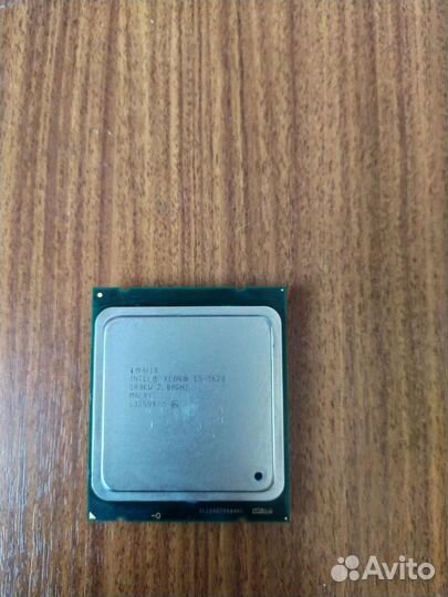Процессор Xeon E5-2620