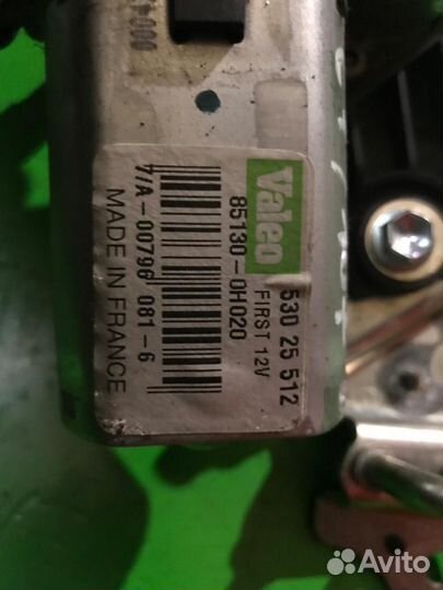 Мотор заднего стеклоочистителя Peugeot 107