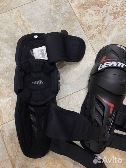 Мото наколенники