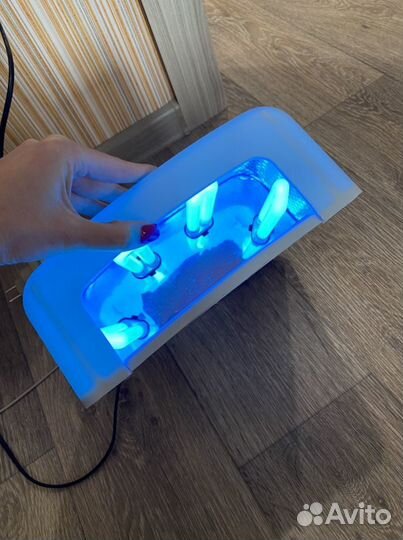 Лампа для сушки ногтей