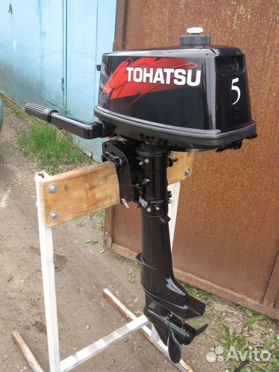 Продаю лодочный мотор Tohatsu 5 л.с. 2T