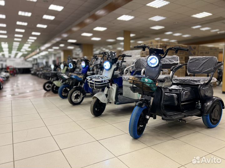 Электрический трицикл новый