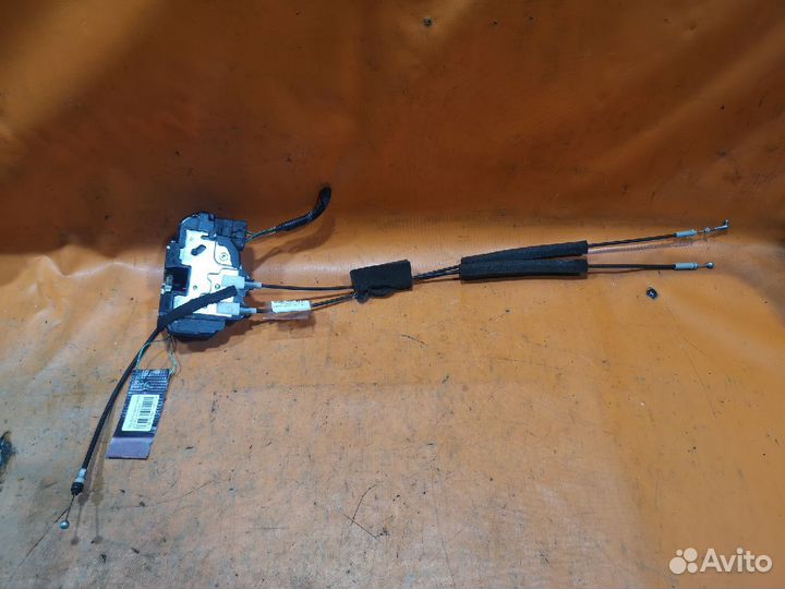 Замок двери задний левый Nissan Teana J31