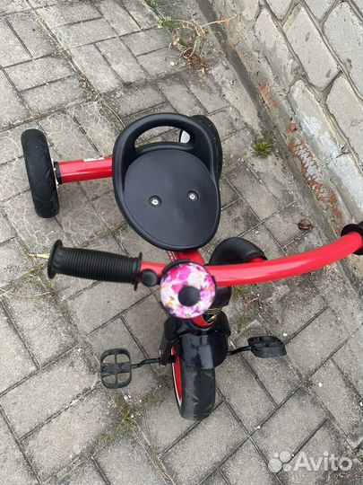 Трехколесный велосипед