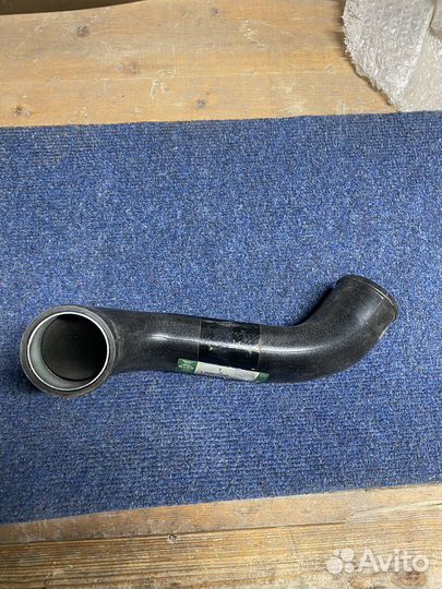Патрубок на интеркулер freelander 2