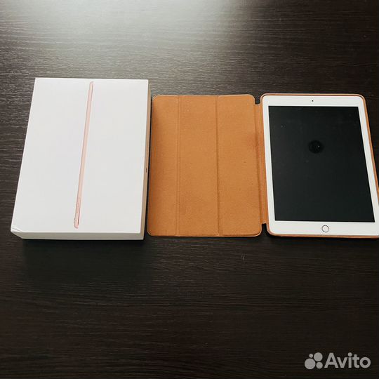 iPad Pro 9.7 + кожаный iPad Smart Case