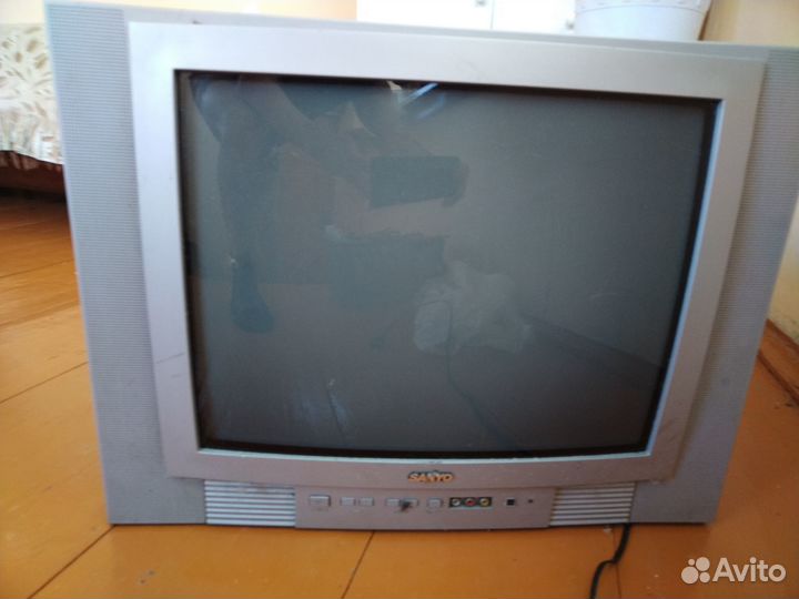 Продам телевизор бу