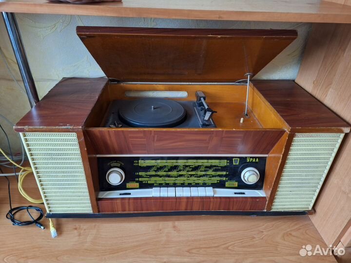 Радиола ламповая 