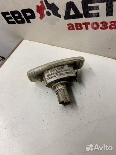 Повторитель поворота в крыло левый Chevrolet