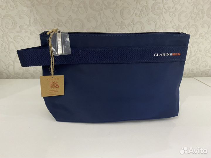Косметичка clarins