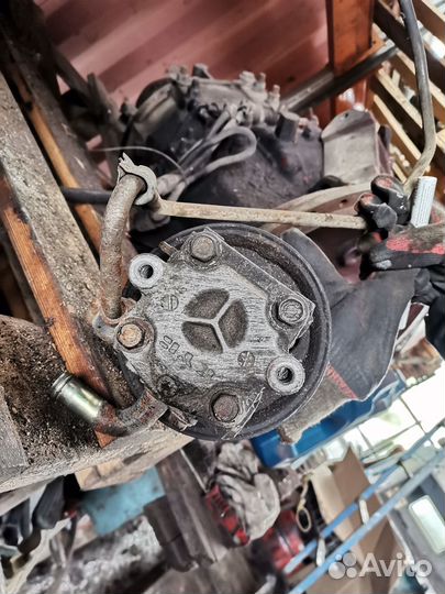 Насос гура Mitsubishi Lancer 9 IX 2.0