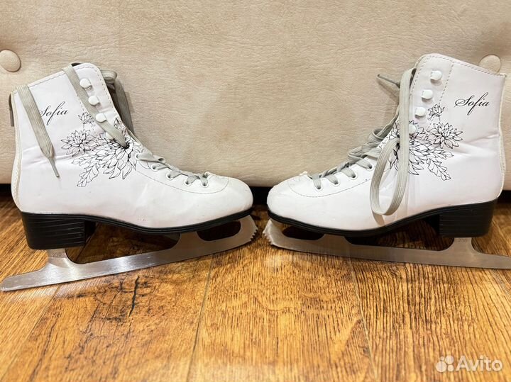 Коньки фигурные 37 размер