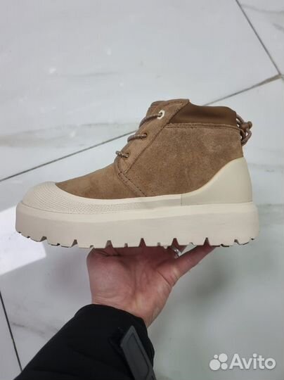 Ugg neumel weather hybrid