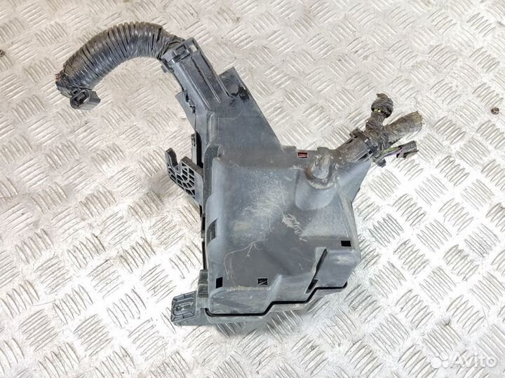 Блок предохранителей моторный Ford Fiesta 2008-201