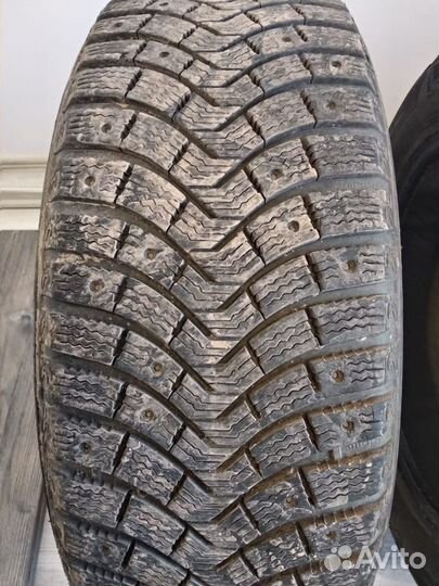 Nokian Tyres Hakkapeliitta 1 235/60 R18