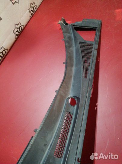 Решетка стеклоочистителя\Жабо Lexus Rx