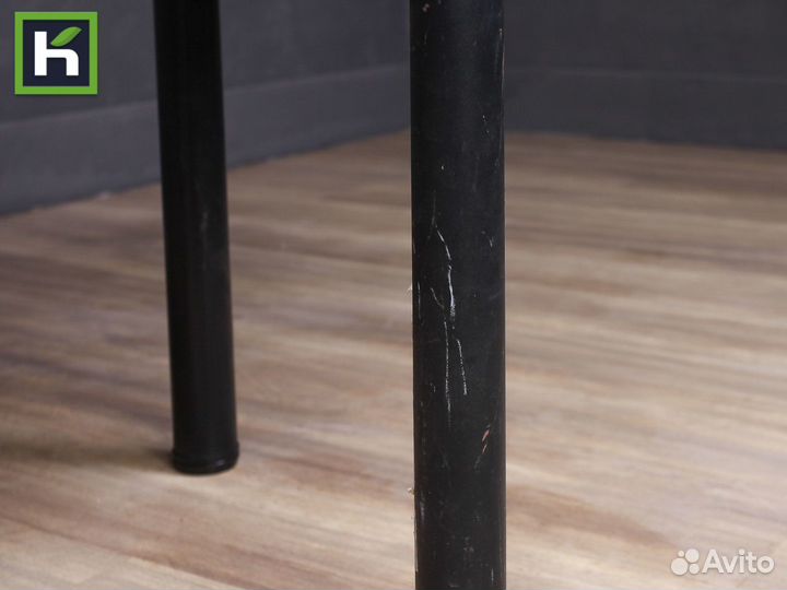 Стол для переговоров