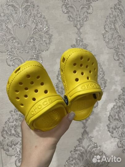 Сандалии crocs детские