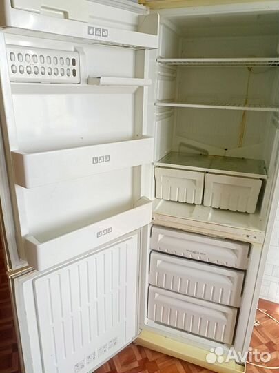 Холодильник stinol