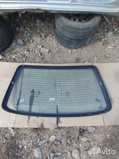 Заднее ветровое стекло Chevrolet Aveo T200 Седан
